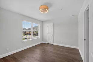 2873 Creekway Dr, Carrollton, TX 75010 - Photo 22
