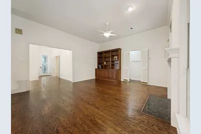 9703 Raven Lane, Irving, TX 75063 - Photo 8