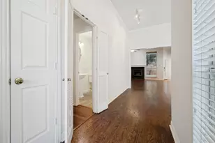 9703 Raven Ln, Irving, TX 75063 - Photo 14