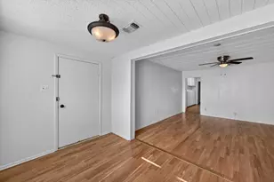 620 W Main St, Crowley, TX 76036 - Photo 8