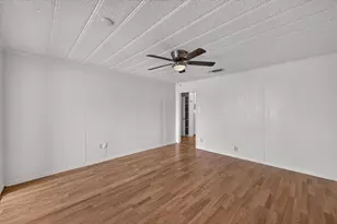 620 W Main St, Crowley, TX 76036 - Photo 10