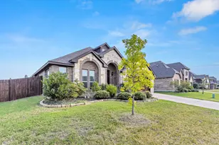 512 Strait Ln, Waxahachie, TX 75165 - Photo 1