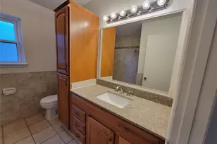 1000 Springdale Rd, Bedford, TX 76021 - Photo 22