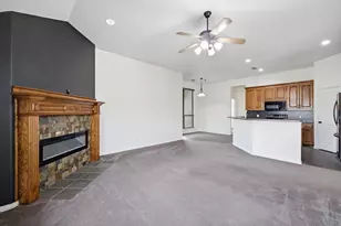 9101 Autumn Falls Dr, Fort Worth, TX 76118 - Photo 4