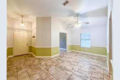 2752 Scarborough Drive, Grand Prairie, TX 75052 - Photo 4