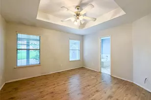 2752 Scarborough Dr, Grand Prairie, TX 75052 - Photo 12
