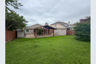 2752 Scarborough Drive, Grand Prairie, TX 75052 - Photo 20