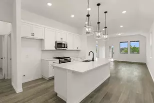 5941 Laurel Lk Ln, Pilot Point, TX 76258 - Photo 2