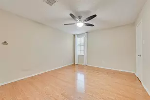 1629 Baxter Springs Dr, Fort Worth, TX 76247 - Photo 10