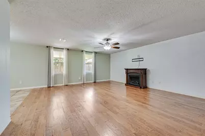 1629 Baxter Springs Drive, Fort Worth, TX 76247 - Photo 4