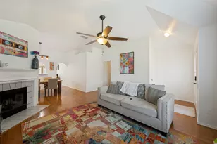 820 Wyndham Pl, Arlington, TX 76017 - Photo 2