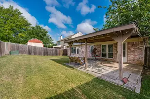 820 Wyndham Pl, Arlington, TX 76017 - Photo 20