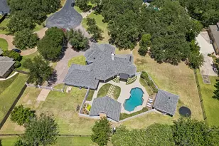 110 Falcon Ct, Argyle, TX 76226 - Photo 2