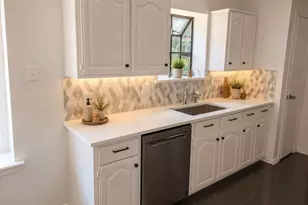 4421 Sterling Ln, Plano, TX 75093 - Photo 10