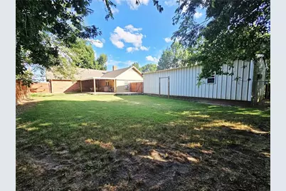 804 Crestline Drive, Mexia, TX 76667 - Photo 22