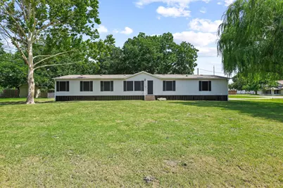 201 S Main Street, Dodd City, TX 75438 - Photo 2