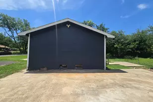 1021 Mulberry St, Sulphur Springs, TX 75482 - Photo 8