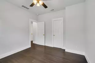 800 Crow Ct, Granbury, TX 76048 - Photo 24