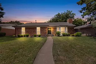 2802 Green Oaks Dr, Garland, TX 75040 - Photo 2