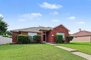 2521 Ash Creek, Mesquite, TX 75181 - Photo 2