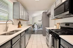 1405 Rambler Rd, Arlington, TX 76014 - Photo 12