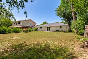 1405 Rambler Rd, Arlington, TX 76014 - Photo 24