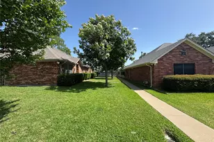 957 Austin Ct, Weatherford, TX 76086 - Photo 2