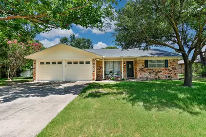 2005 Maplewood Drive, Gainesville, TX 76240 - Photo 1