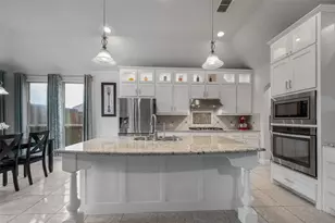 2408 Waterbend Dr, Flower Mound, TX 75028 - Photo 10