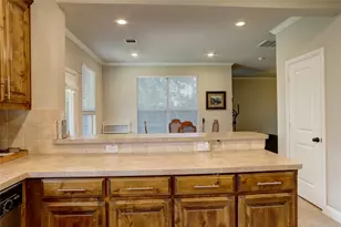 751 N Sherman Ave, Van Alstyne, TX 75495 - Photo 8