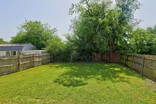 751 N Sherman Ave, Van Alstyne, TX 75495 - Photo 20