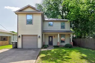 751 N Sherman Ave, Van Alstyne, TX 75495 - Photo 1