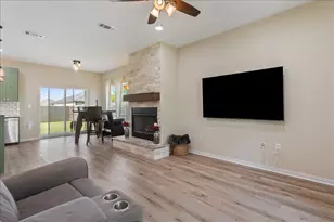 426 Alexander, Hillsboro, TX 76645 - Photo 6