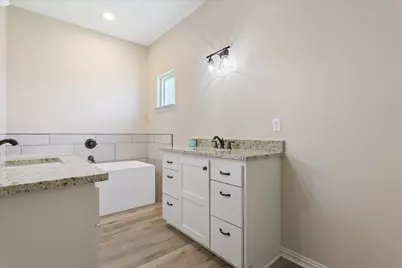 426 Alexander, Hillsboro, TX 76645 - Photo 16