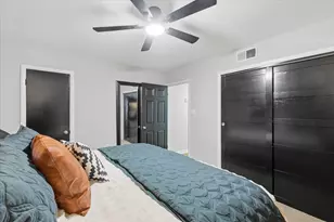 3528 Meadow Oaks Dr, Haltom City, TX 76117 - Photo 14