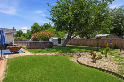 3528 Meadow Oaks Drive, Haltom City, TX 76117 - Photo 30