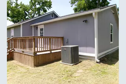 419 W Evans Avenue, Bonham, TX 75418 - Photo 30