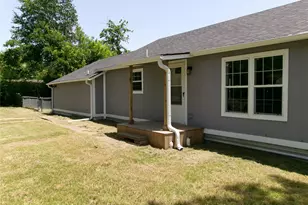 419 W Evans Ave, Bonham, TX 75418 - Photo 2