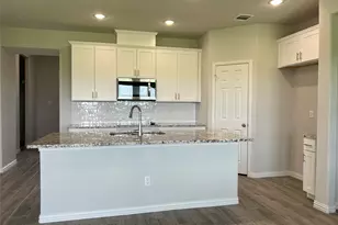 684 Avalon Dr, Waxahachie, TX 75165 - Photo 6