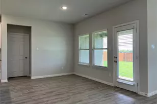 684 Avalon Dr, Waxahachie, TX 75165 - Photo 8