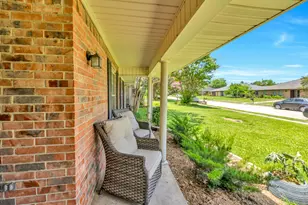 2500 Stonemoss Dr, Plano, TX 75075 - Photo 4