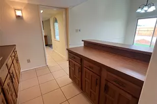 2107 Victoria Rd, Carrollton, TX 75007 - Photo 8