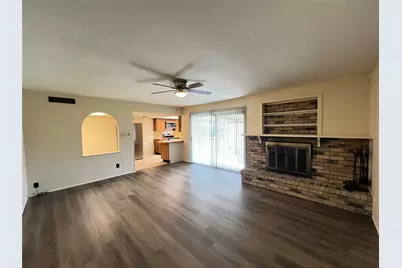 2107 Victoria Road, Carrollton, TX 75007 - Photo 12