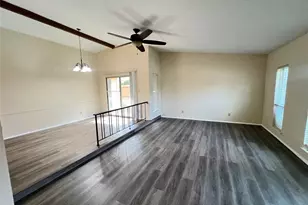 2107 Victoria Rd, Carrollton, TX 75007 - Photo 2