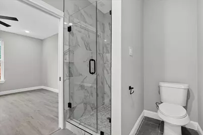 808 Premier, Grand Prairie, TX 75051 - Photo 10