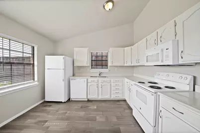 7000 Curry Drive, The Colony, TX 75056 - Photo 12