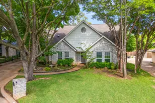 315 Drexel Dr, Grapevine, TX 76051 - Photo 1