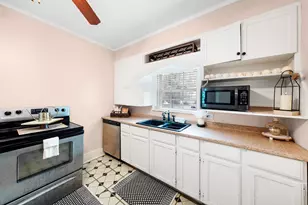1301 Locust St, Commerce, TX 75428 - Photo 18