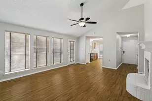 10820 Pebblecreek Ct, Benbrook, TX 76126 - Photo 4