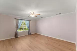 116 Meadowood Rd, Enchanted Oaks, TX 75156 - Photo 24